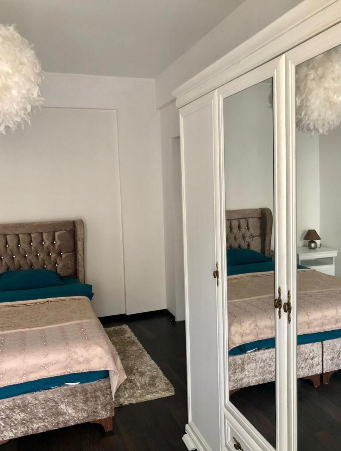The Unique Apartment Rosu Екстер'єр фото