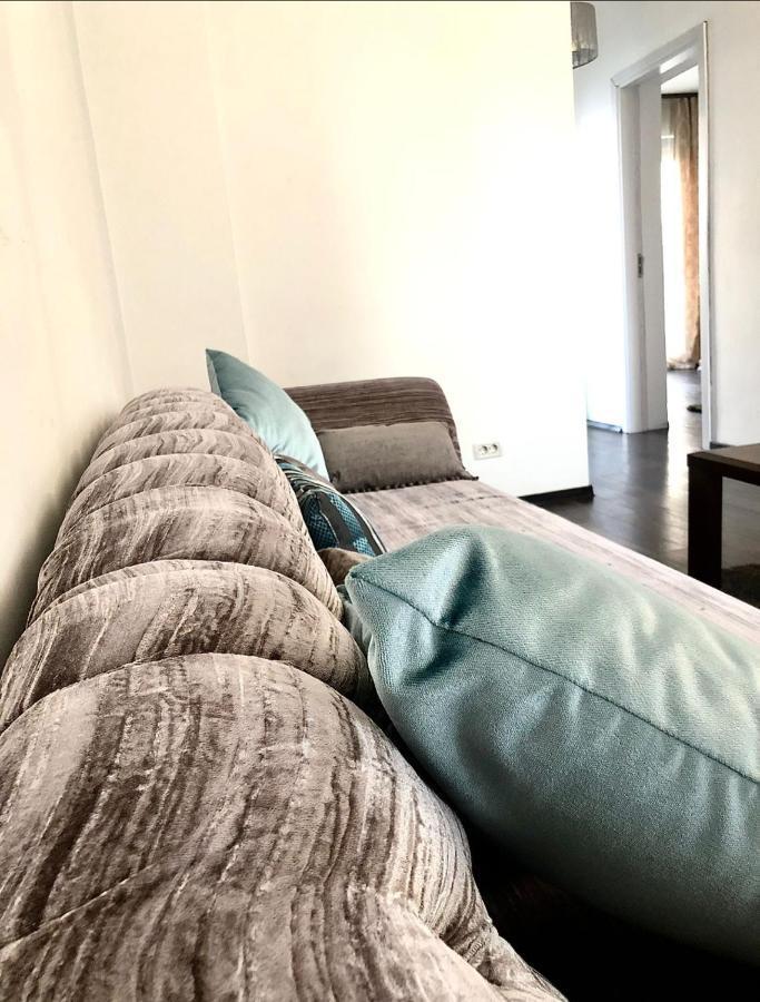 The Unique Apartment Rosu Екстер'єр фото